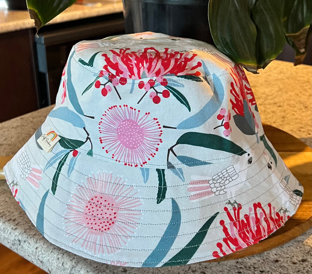 Cocky Reversible Bucket Hat