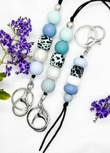 Load image into Gallery viewer, Cloudy Leopard (lanyard)
